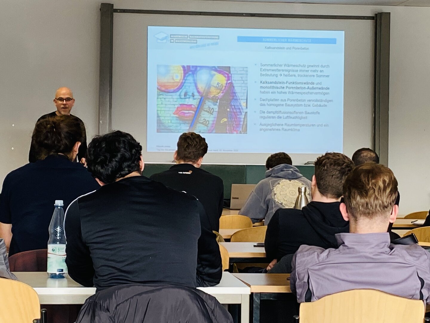 David Hardt beim Einführungsvortrag